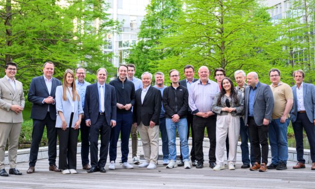 Evonik Industries im industriepolitischen Dialog mit Bezirksvorstand Ruhr